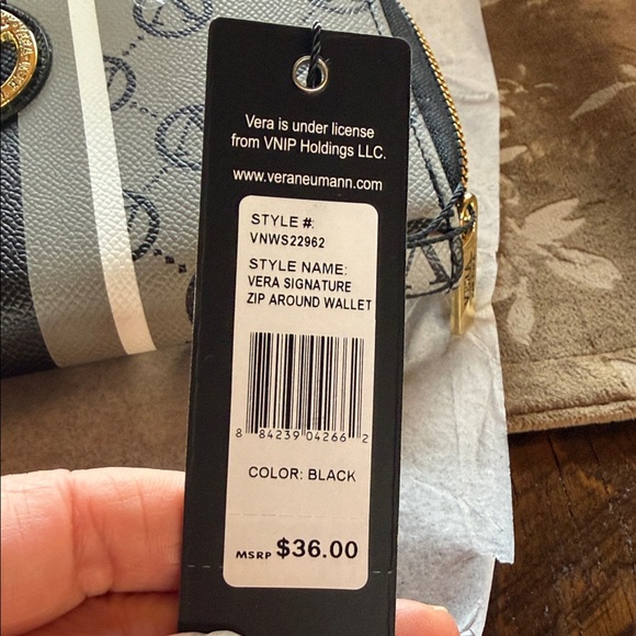 Vera New York Gray and Black Wallet Gold Accents New $39 Huge Sale Fast Ship - Picture 10 of 11